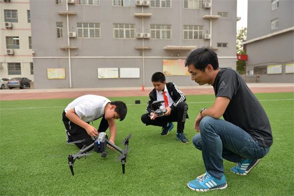 创客教育在这里生根发芽