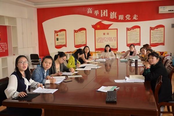 金水区教师基本功展风采 七十一中校内初评促提高