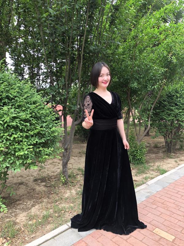 乘着歌声的翅膀快乐飞翔