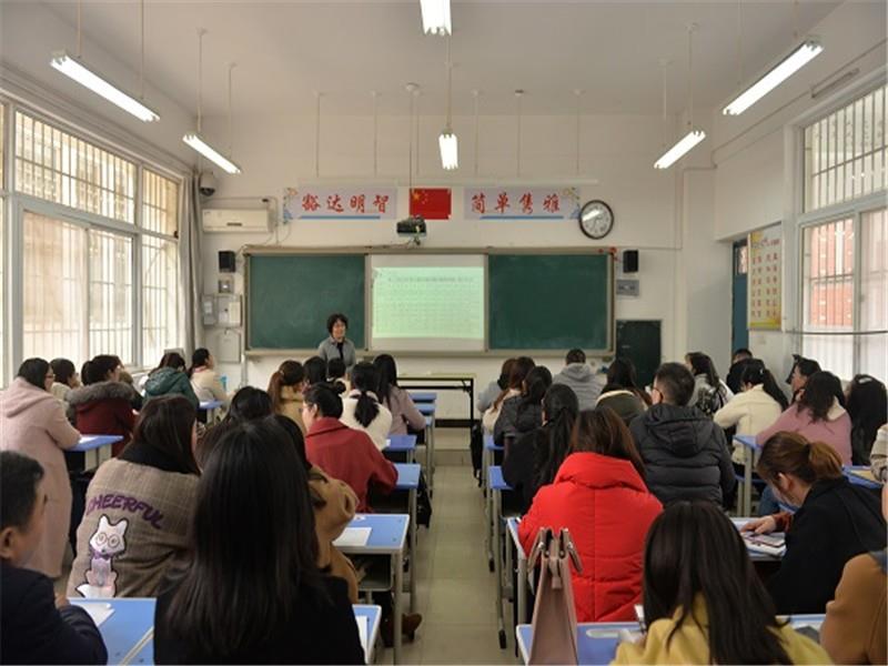 群策群力共定基调 历史精英齐聚七一