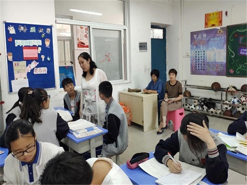 金水区责任督学对郑州市第七十一中学工作进行本月督导