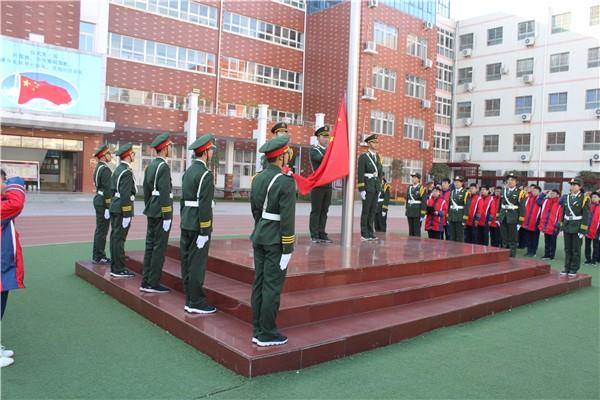 郑州市第七十一中学进行期中学业评价综合表彰