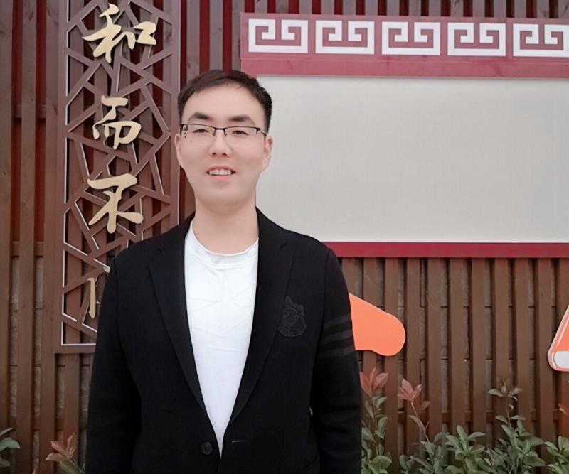 【教师风采】八年级博雅教师——李百栋