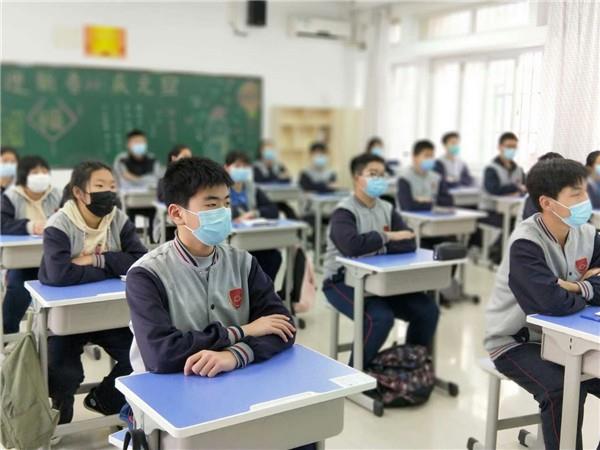 【71时讯】春暖花开，喜迎学子归来