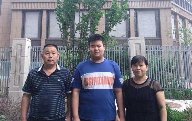 【家榜样】我与孩子共成长——2021届十班学生杨丰毅家长