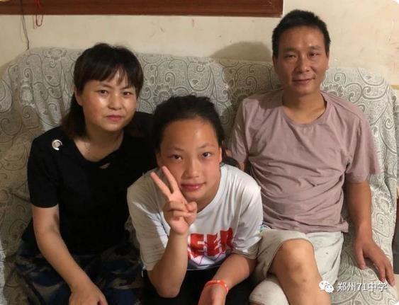 【家榜样】我与孩子共成长——2022届五班学生霍思语家长
