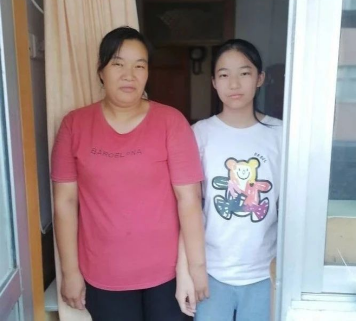 【家榜样】我与孩子共成长——2022届六班学生徐婷婷家长