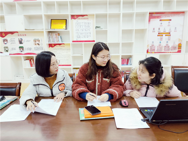 【教师发展】无生授课促提升  交流成长破所困