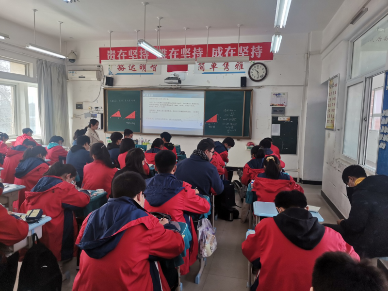 【教师发展】齐心协力研磨课  青年教师共成长