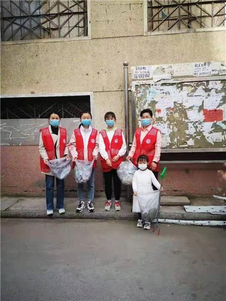【71时讯】社工服务进校园 争做雷锋志愿者