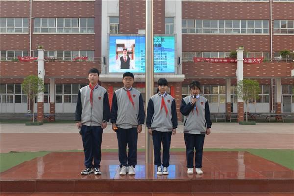 【少年之声】八五班国旗下演讲《善待地球，珍惜家园》
