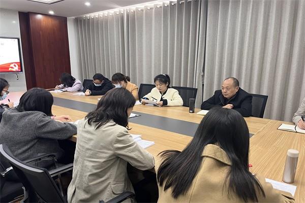 【71时讯】党建引领品书香，红色阅读润初心——郑州市第七十一中学第一党支部“四月主题党日活动”