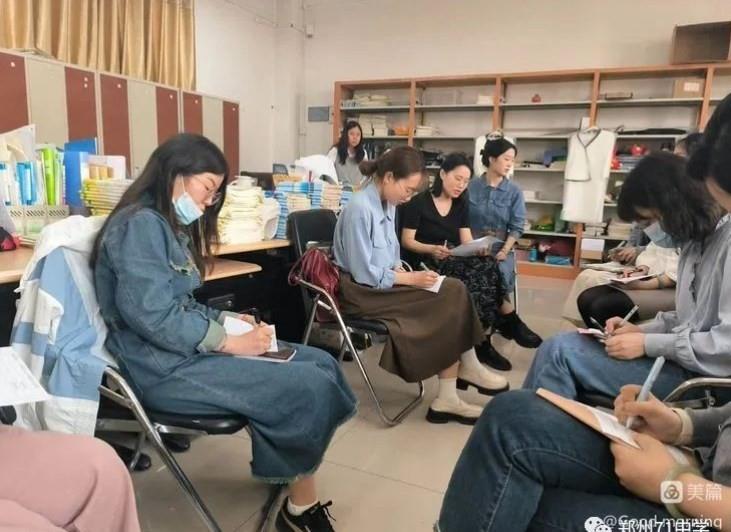 【教师发展】党建引领促发展，深学细悟共笃行——七年级学部第十一周班会课校本教研