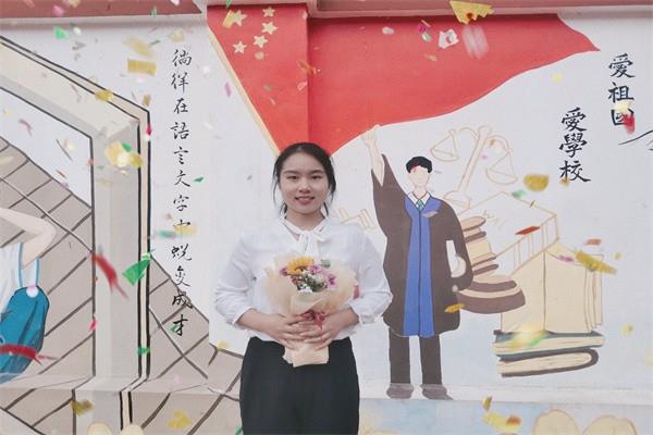 【教师风采】秦颖老师国旗下演讲《夏日安全 铭记心间》