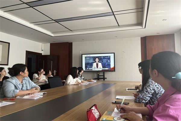 【教师发展】遵循教育规律 提级教育质量——郑州市第七十一中学第二党支部第一周校本教研会