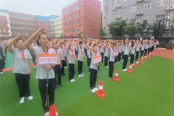 【71时讯】一起努力 共赴美好未来