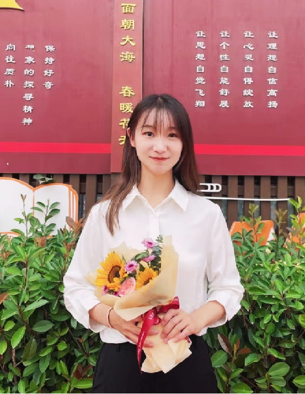 【教师风采】娄妍老师国旗下演讲《志在千里当奋楫 心怀理想向未来》