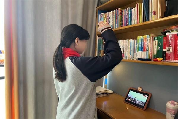 【71时讯】勿忘国耻，爱我中华——郑州市第七十一中学第16周主题升旗仪式