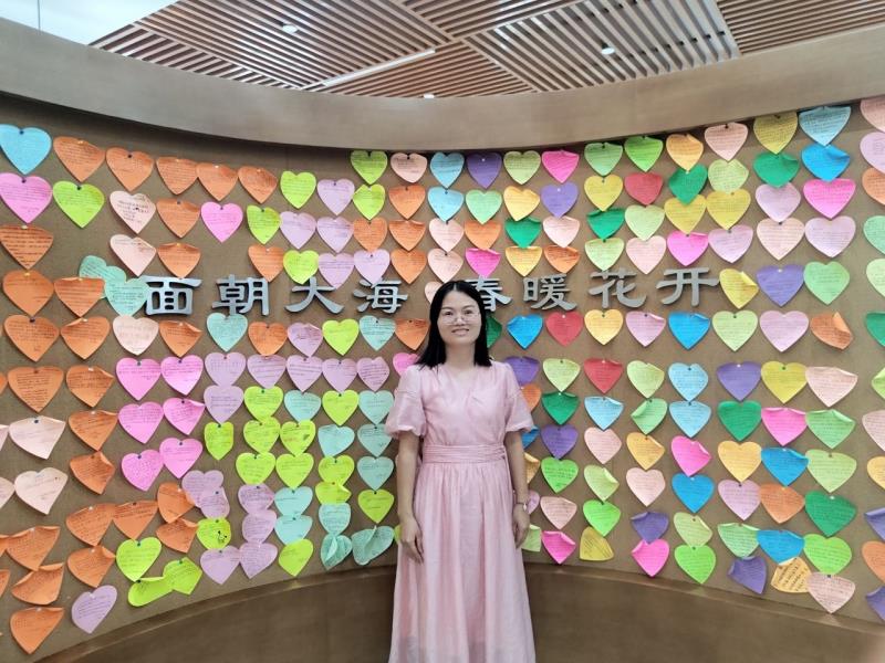 【教师风采】贾雪娇老师国旗下演讲《奋发有为，持之以恒》