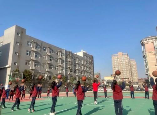 【71时讯】全力以赴 备战中考体育