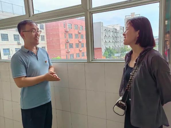 【教师风采】落实五育发展 师生共同成长——李百栋践行“人人都是班主任”的经验分享
