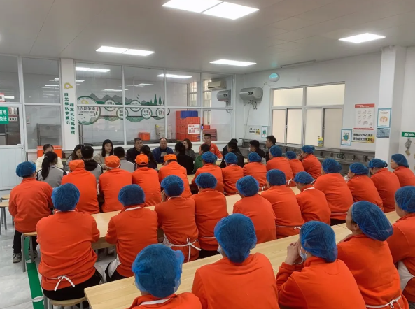 【71时讯】聚焦校园饮食 共筑健康防线 ——郑州市第七十一中学校长食堂现场办公会召开