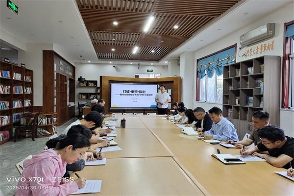 【教师风采】打破 · 重塑 · 辐射——常淦老师践行“人人都是班主任”的经验分享