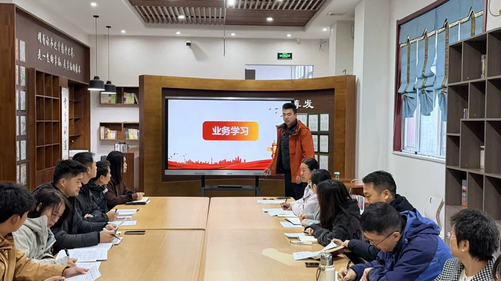 【教师发展】党建引领风帆劲，教研攻坚正当时 ——郑州市第七十一中学第四党支部开展校本教研活动